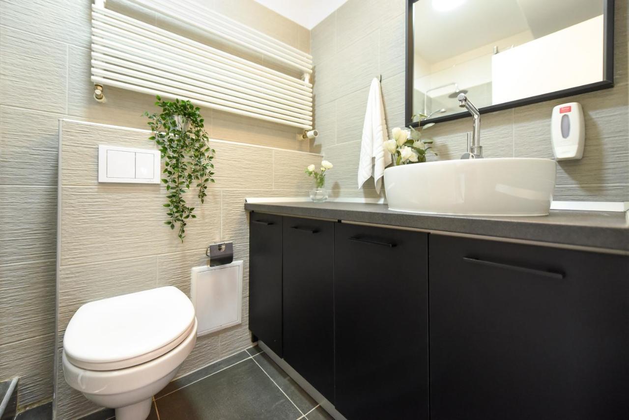 Read All About It - Stylish Central Studio Bucureşti Exterior foto